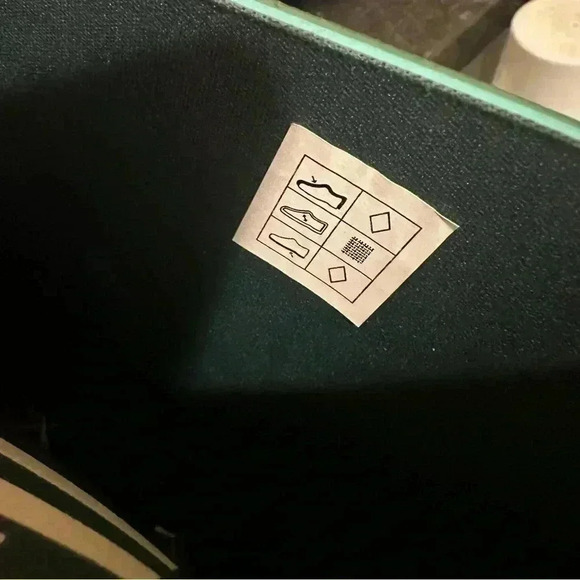 NEW HUNTER Asymmetric Color Block Tall
Boots Size7 EU 38 green black - Picture 4 of 10